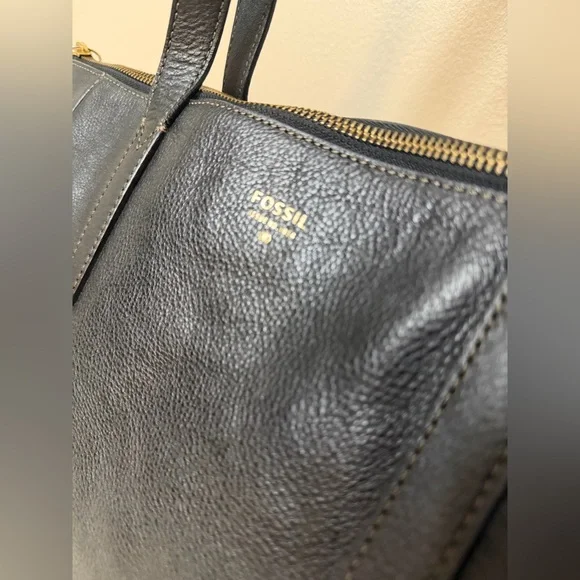 Fossil Elegant Black Tote Bag - Picture 4 of 14